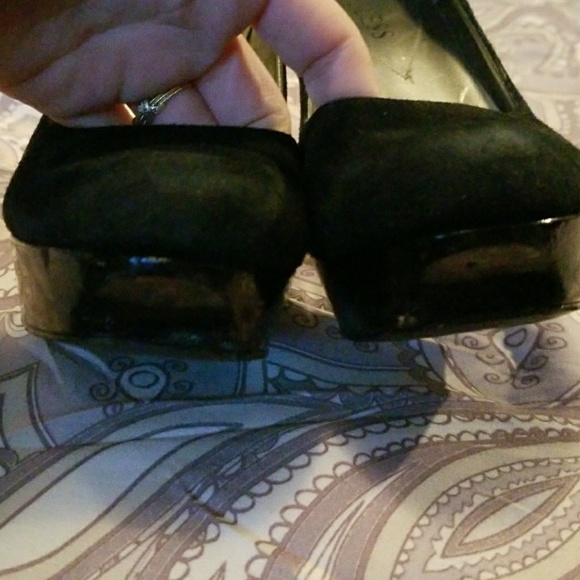 Guess black heals - Picture 5 of 5
